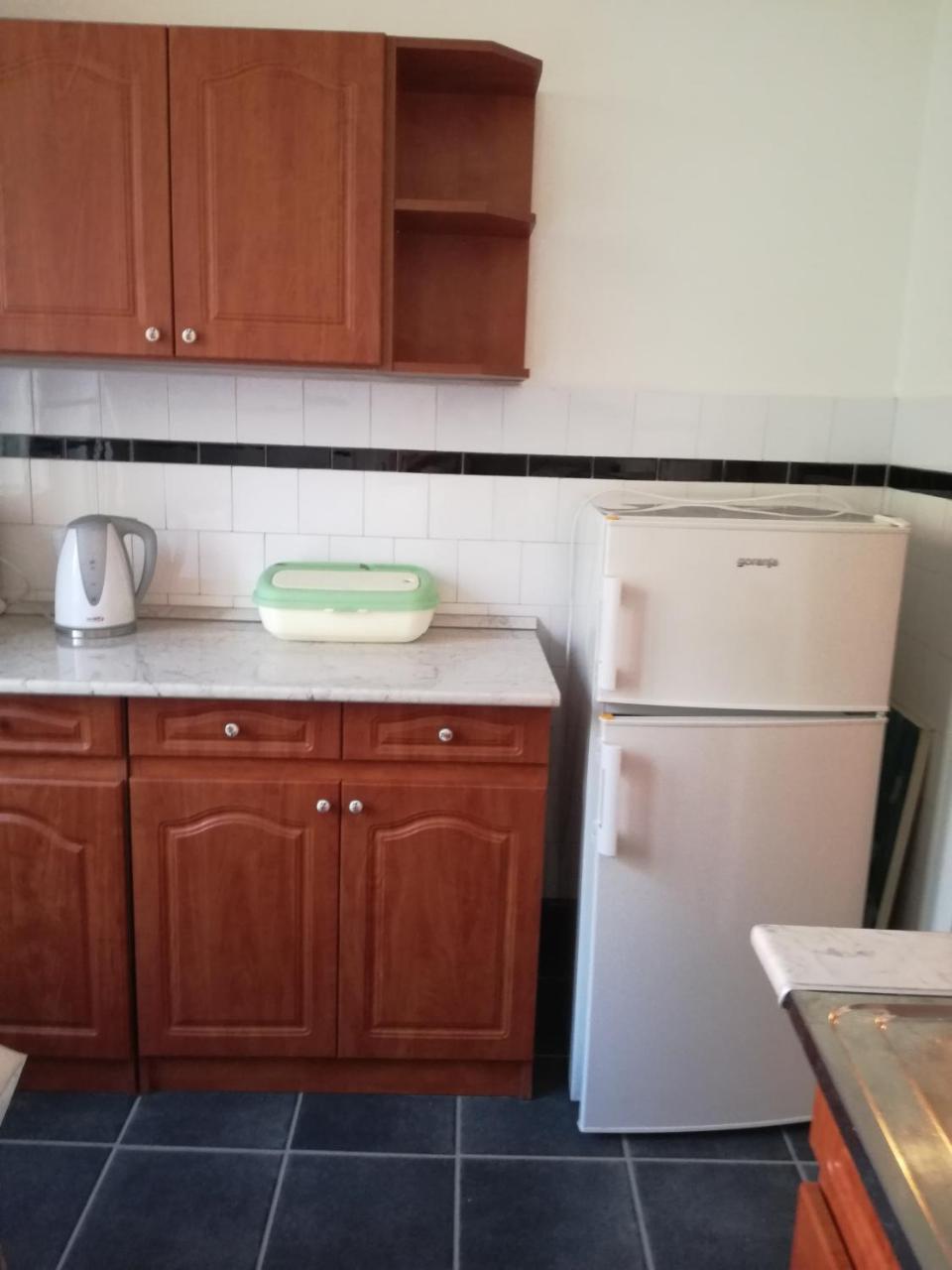 Szatmari Apartman Мишкольц Экстерьер фото